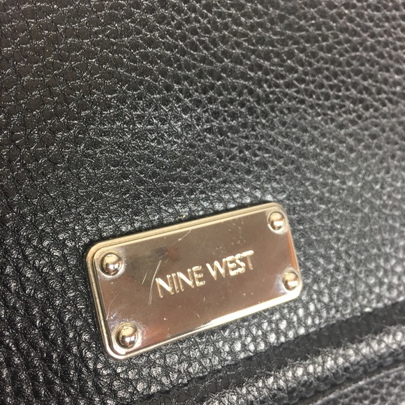 NINE WEST black faux-leather large zipper purse - Picture 4 of 8